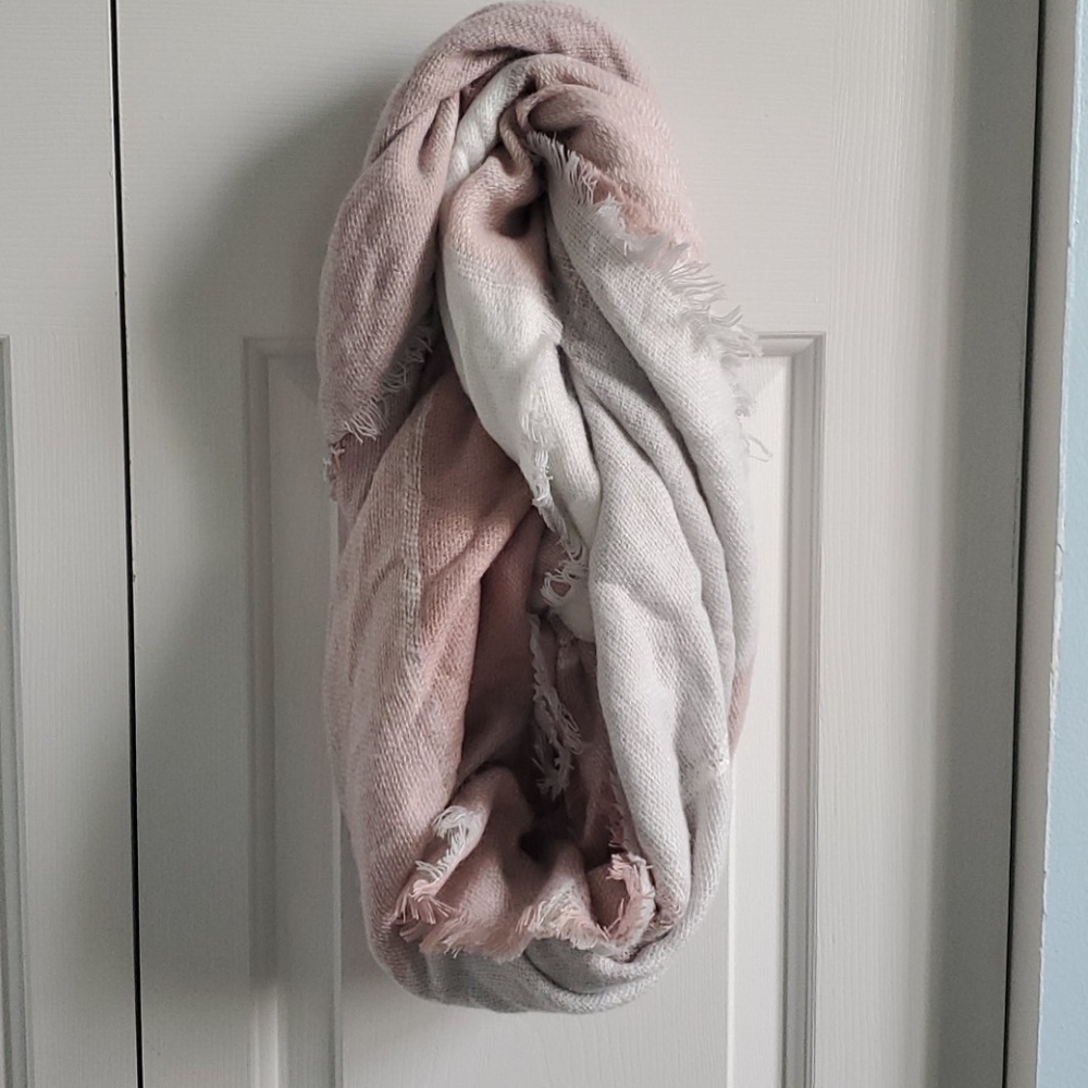 Multi wear scarf